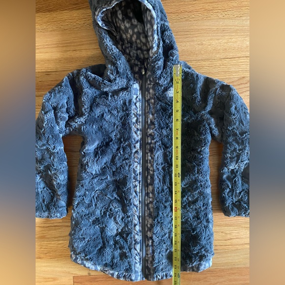 North Face Girl’s Reversible Parka- Size Small (7-8) Like New Grey - Picture 9 of 10